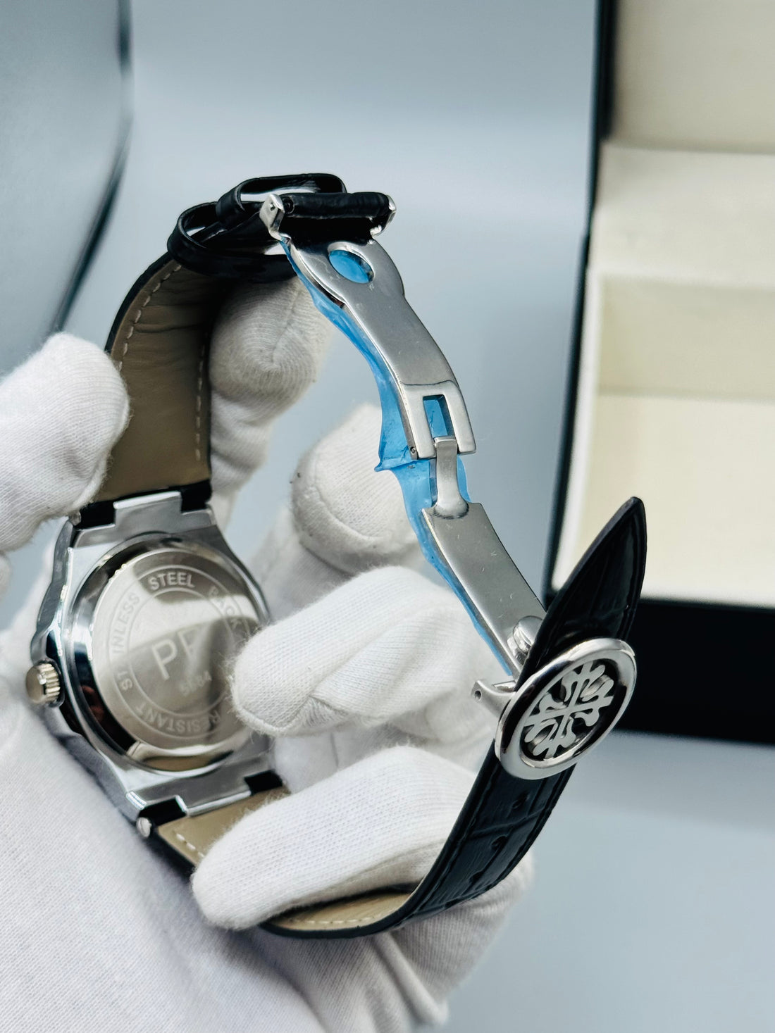 Patek Phillippe Out-standing Watch For Mens With Master Lock